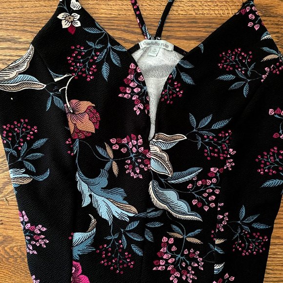 Charlotte Russe Boho Cottagecore Rose Floral Plunge Bodysuit - Picture 8 of 13